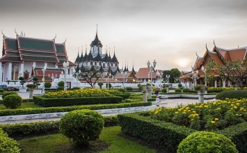  Danh lam cổ tự Wat Ratchanaddaram, Thái Lan